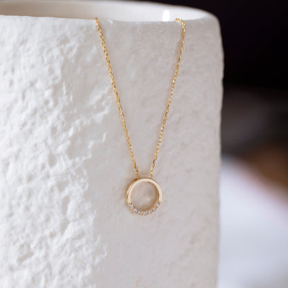 Diamond Round Necklace in 14k Solid Gold