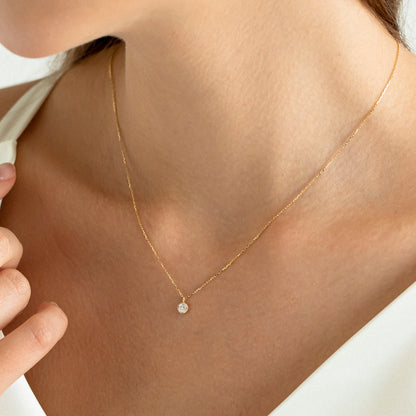 Solitaire Diamond Halo Necklace in 14k Solid Gold